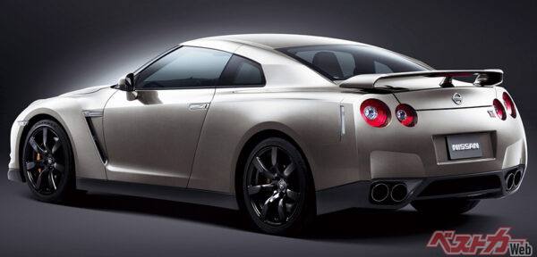 Nissan GT-R Premium edition (2007年)（2007年10月 新型発表時の公式画像より）