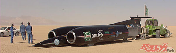 FIA公認の有人自動車最高速記録ホルダー、スラストSSC。その記録はなんと1227.985km/h！