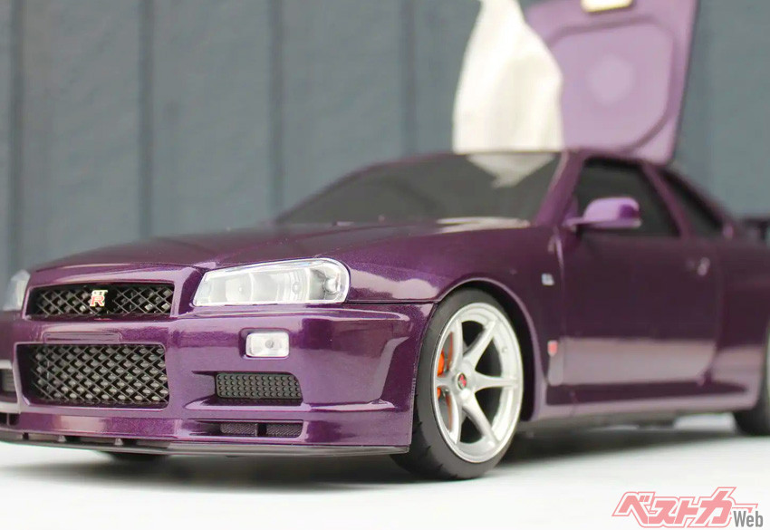 オートアート　GT-R R33 1/18　カラーパープル オートアートGT-R R33 1/18カラーパープル