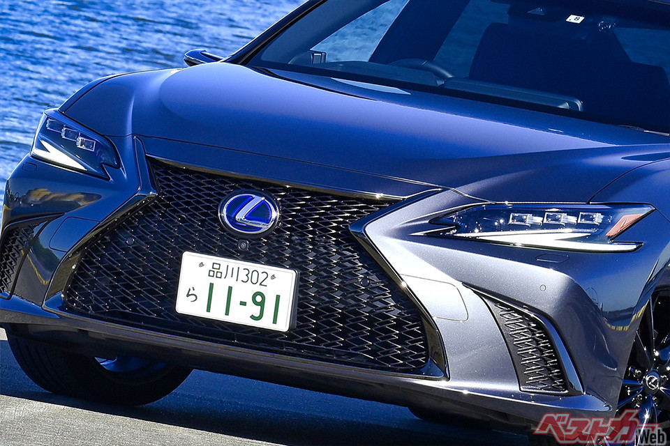 登場から6年[レクサスES]は色褪せず!? セダン不人気時代に