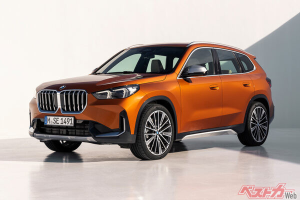 BMW X1 xDrive20dはディーゼルエンジンにマイルドハイブリッドを組み合わせる。ヨーロッパでは比較的ポピュラーだ