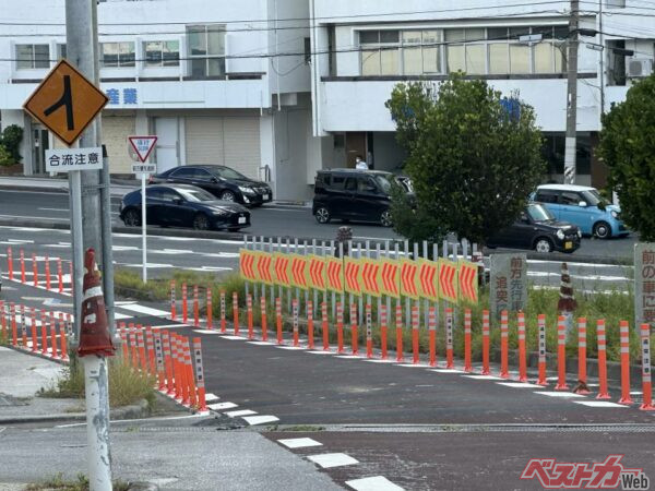 沖縄県警が持つ事故データと車両側のプローブデータを合わせることで、危険箇所が浮かび上がり、速度抑制ポールの設置など実効性の高い事故防止対策が可能になった