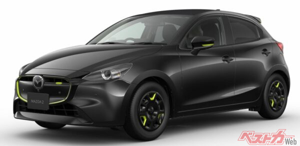 これはヤバい。まさに「キャラ変」のMAZDA2。グリーンの差し色がいい～