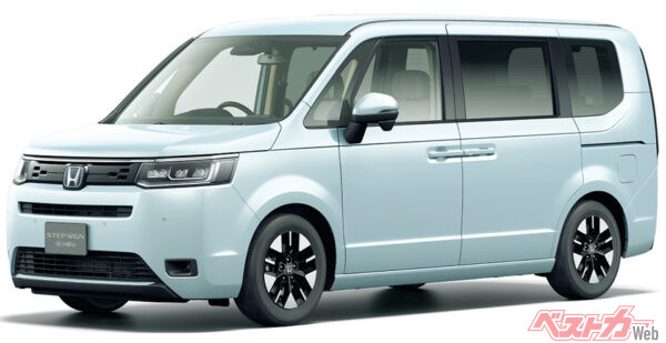 STEP WGN e:HEV AIR(FF) フロント7：3（フィヨルドミスト・パール）（2022年5月 新型発表時の公式画像より）
