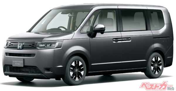 STEP WGN e:HEV AIR(FF) フロント7：3（スーパープラチナグレー・メタリック）（2022年5月 新型発表時の公式画像より）