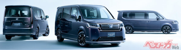 STEP WGN e:HEV SPADA(FF) オプション装着車（トワイライトミストブラック・パール）（2022年5月 新型発表時の公式画像より）