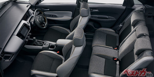 e:HEV RS インテリア オプション装着車 (ブラック)（2022年10月 マイナーモデルチェンジ実施時の公式画像より）