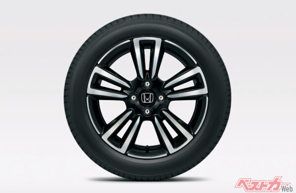 RS専用デザイン 16インチアルミホイール（2022年10月 マイナーモデルチェンジ実施時の公式画像より）