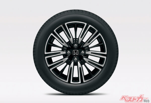 LUXE専用デザイン 16インチアルミホイール（2022年10月 マイナーモデルチェンジ実施時の公式画像より）