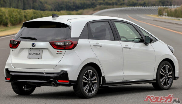 FIT e:HEV RS（2022年10月 マイナーモデルチェンジ実施時の公式画像より）