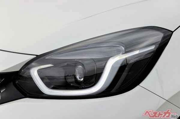 FIT e:HEV RS（2022年10月 マイナーモデルチェンジ実施時の公式画像より）