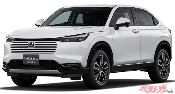 e:HEV Z(FF) フロント7:3スタイリング プラチナホワイト・パール（2024年4月 マイナーチェンジ実施時の公式画像より）