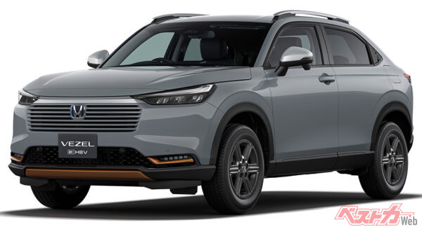 e:HEV X・HuNT パッケージ(FF) フロント7:3スタイリング スレートグレー・パール（2024年4月 マイナーチェンジ実施時の公式画像より）