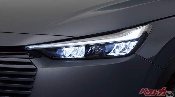 フルLEDヘッドライト（2024年4月 マイナーチェンジ実施時の公式画像より）