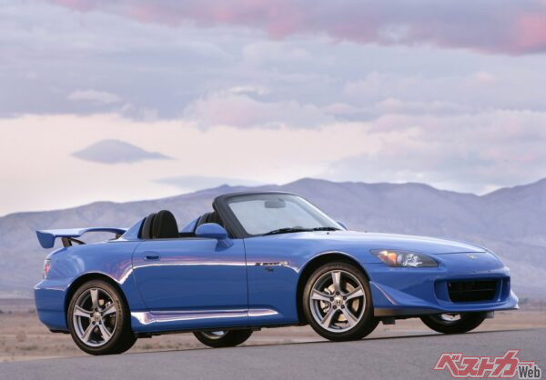 ホンダが生んだモンスターS2000。オープンスポーツカーとは思えない剛性力が魅力的