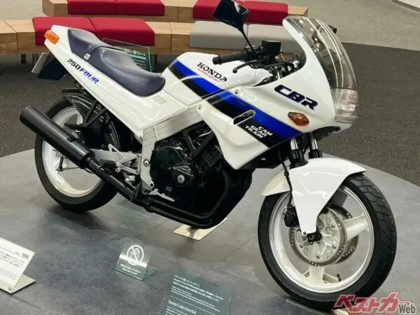 カムギヤトレーンを250に初搭載！時計のような精密エンジンの