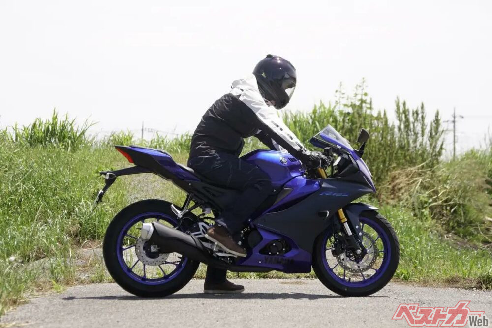 一体感のある作り込み。YZF-R125は操る楽しさを存分に味わえる。