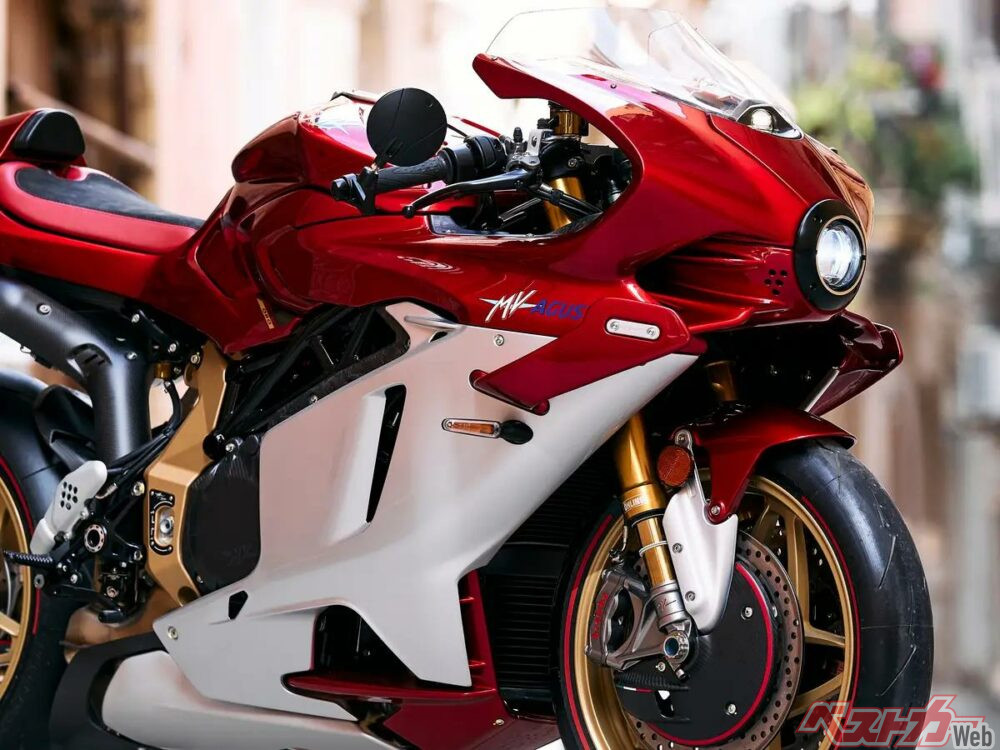 SUPERVELOCE-1000-SERIE-ORO-