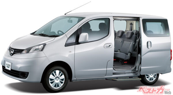 NV200バネット「アンシャンテ ステップタイプ」（2009年5月 発売発表時の公式画像より）