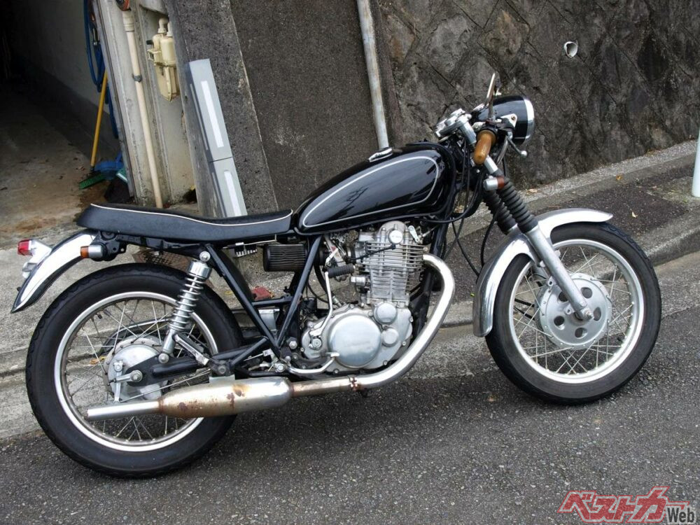 yamaha_sr400_custom_01