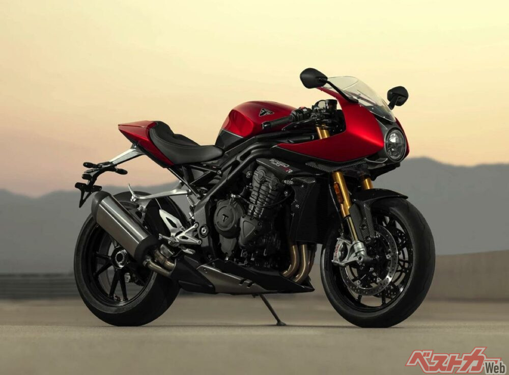 triumph_speedtriple1200rr_03b