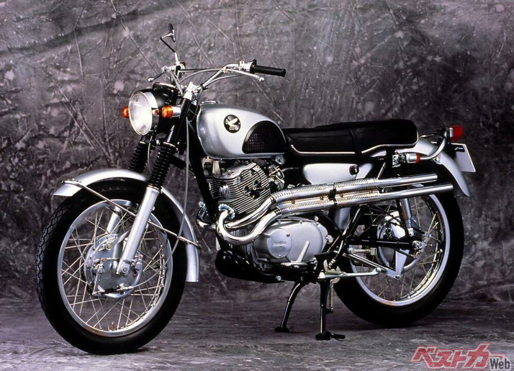 1962_honda_dreamCL72Scrambler_01