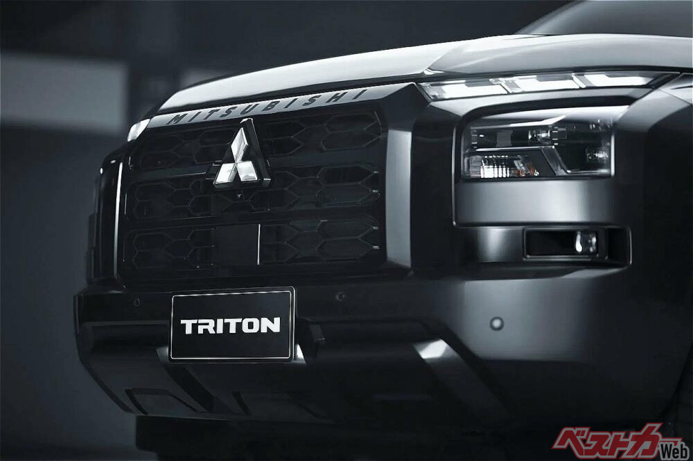 Mitsubishi 三菱 トライトン フロントグリル ブラック おいおいカッコよ過ぎじゃないの！ トライトンのブラック