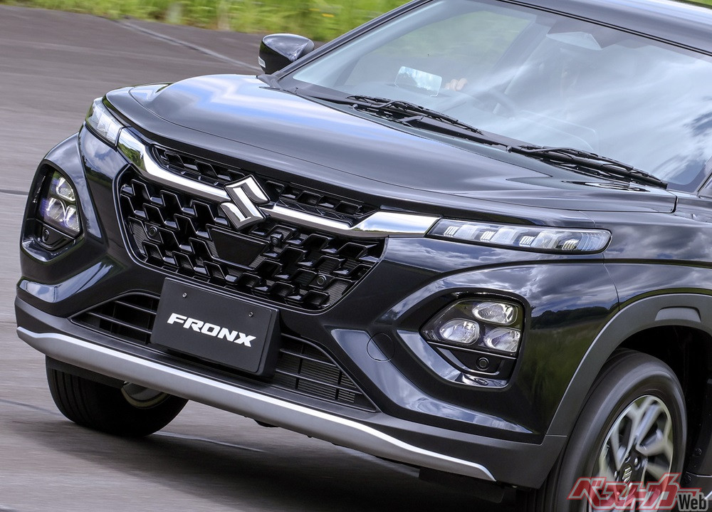 新型[フロンクス]はいいところ取りのサイズ感！ 全長が[ライズ]全幅が