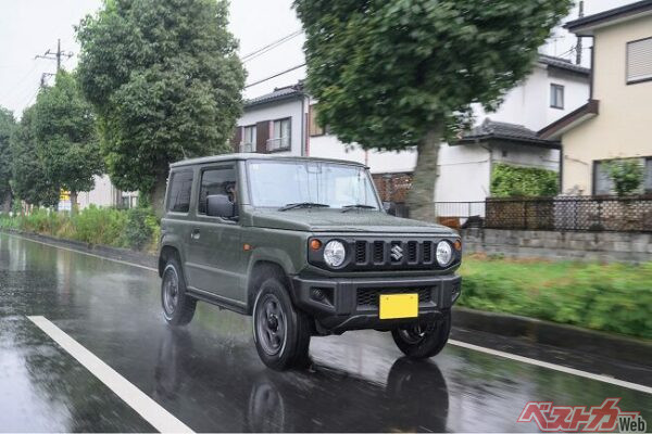 悪天候のため、静粛性はわかりにくかったですが、その代わり排水性の高さを実感できました