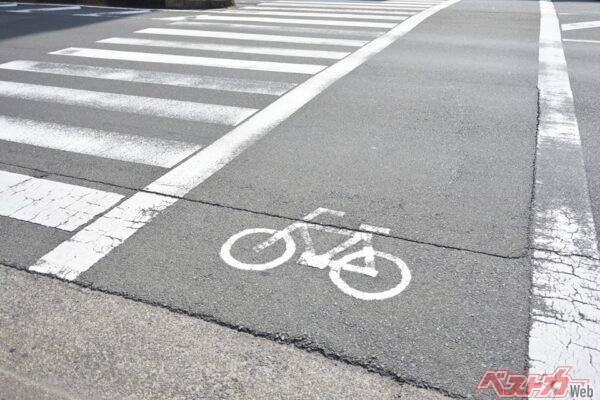 あなたは大丈夫!?　よく似ているけど間違えやすい道路標識