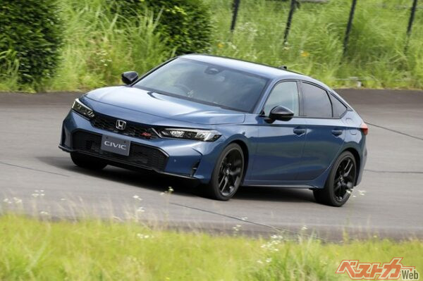 今回新登場したホンダシビックRSに限らず、古くはポルシェ911、トヨタクラウンなどにもRSってグレード設定がありましたね。目の離せないモデルばかり!