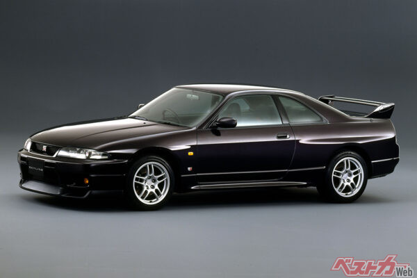 日産 スカイラインGT-R（R33）　中古車相場：580万～1500万円