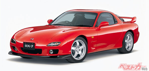 マツダ RX-7（FD3S）　中古車相場：400万～1400万円