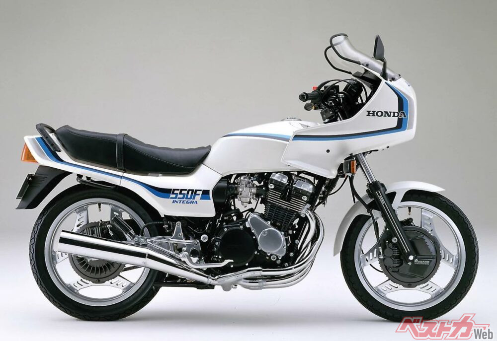 1982_honda_cbx550f_integra_01