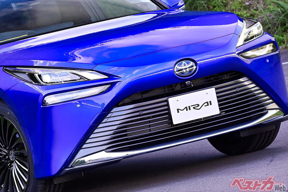 レクサスLSベースの自信作!! 世界初の量産水素車[MIRAI]は月販9台のみ