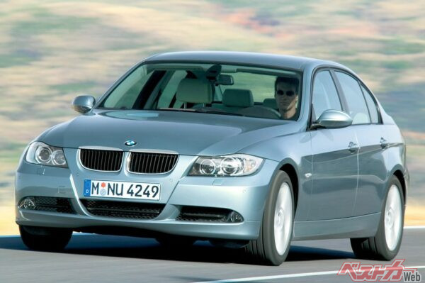 前後重量配分50対50のFRセダン、BMW3シリーズ。この3シリーズの壁を越えることは至難の業といわれた