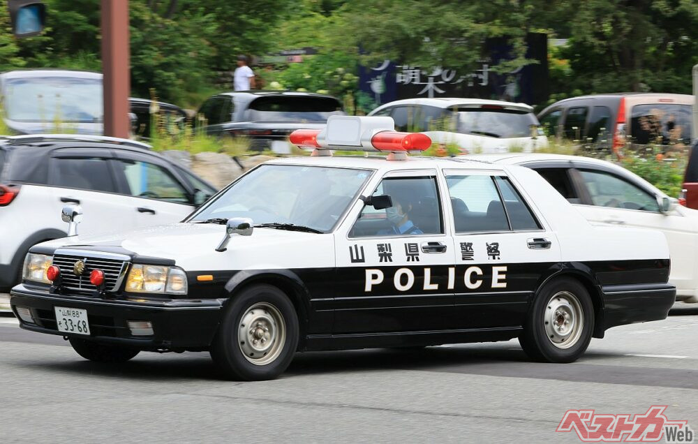 セドリックパトカー引退にファン続々のなぜ? 数少ない現役車両 セドリックパトカー引退にファン続々のなぜ? 数少ない現役車両