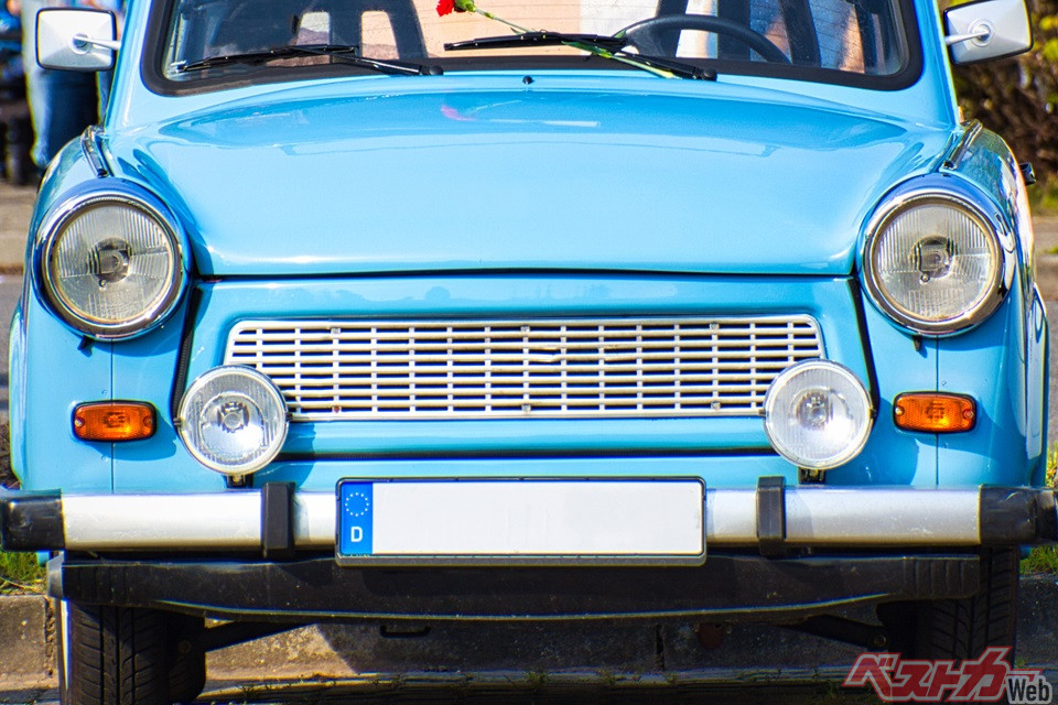 ボディは段ボールってマジか？ 作りがぶっ飛んでる東ヨーロッパの国民