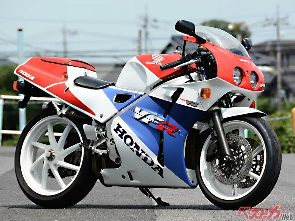 HONDA VFR400R-1 白/青 格安提供車 半額配送キャンペーン クランキング未確認 期間限定価格 現状渡し諸経費￥0- 横浜 P-Yard ホンダ400ccV4エンジンの黄金期に活躍した、NC30型VFR400R - 自動車