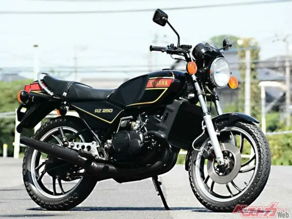 2ストロークエンジンの可能性を見出し、レーサーレプリカの礎を築いたRZ250 - 自動車情報誌「ベストカー」