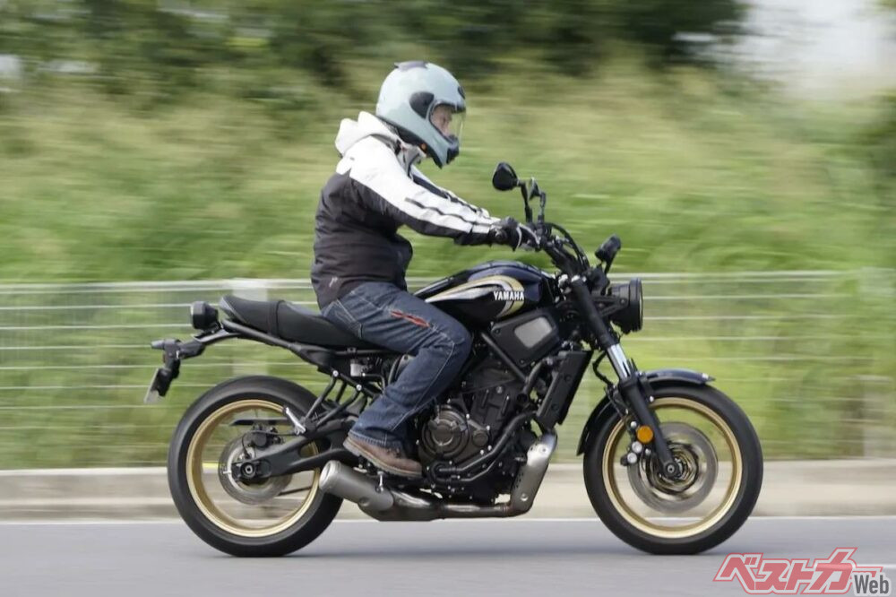 乗りやすさとスポーツ性が両立。XSR700は大型デビューにもおすすめ！