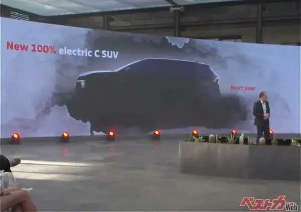 [新型パジェロ]のEV版!?　 突如公開の新型車の正体が涙モノ