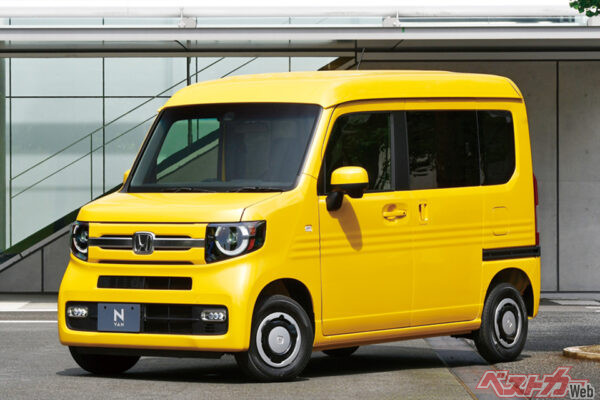 ホンダ N-VAN。商用車としての使い勝手はもちろん、6速MTを設定して加速力にも注力したのがポイント