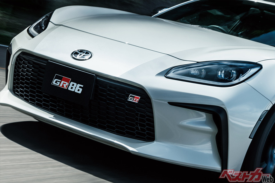 高～い[お金]を払う必要ナシ!? [200万円]台で十分楽しめるクルマたち