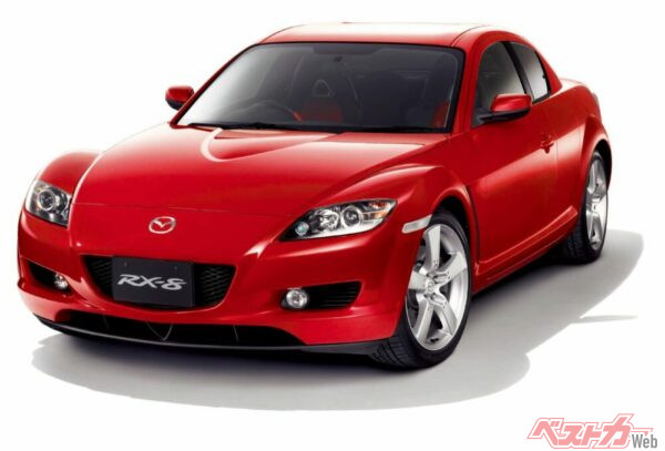 後期型のRX-8は台数も少なく高値安定で狙うなら前期型