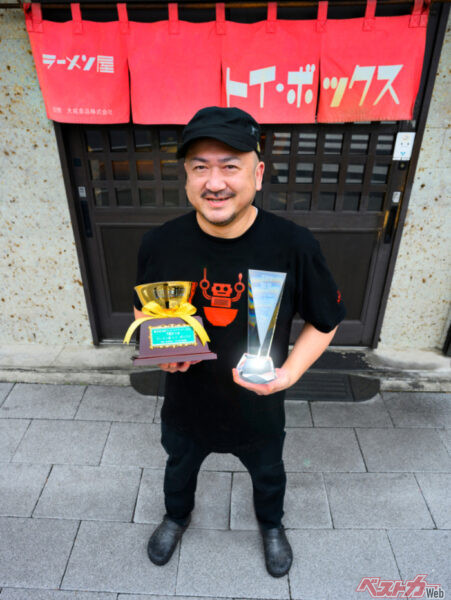 『ラーメン屋 トイ・ボックス』店主の山上貴典さん。「TRY大賞」の4年連続受賞達成と同時に、2025年以降「殿堂入り」も決定!!