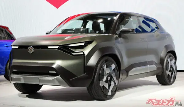 2025年春から生産開始し、夏には販売されるスズキ初のEV、「e VITARA」。ベースモデルの「 eVX」の詳細情報も『これから出る新車60台 全掲載! スーパーSCOOP完全ファイル2025 保存版』には掲載!!