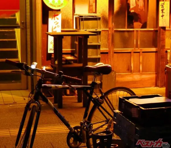 祝!? ながらスマホ自転車&酒気帯び自転車の罰則強化! これでクルマは救われるのか?