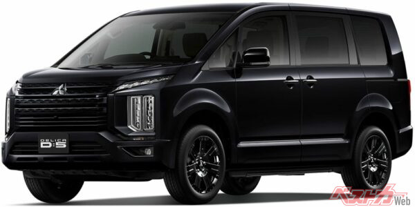 現行型デリカD:5。画像は特別仕様車「BLACK Edition」