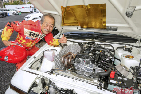 我われはこの老人を知っている!いや!このまなざしと笑顔を知っている!!